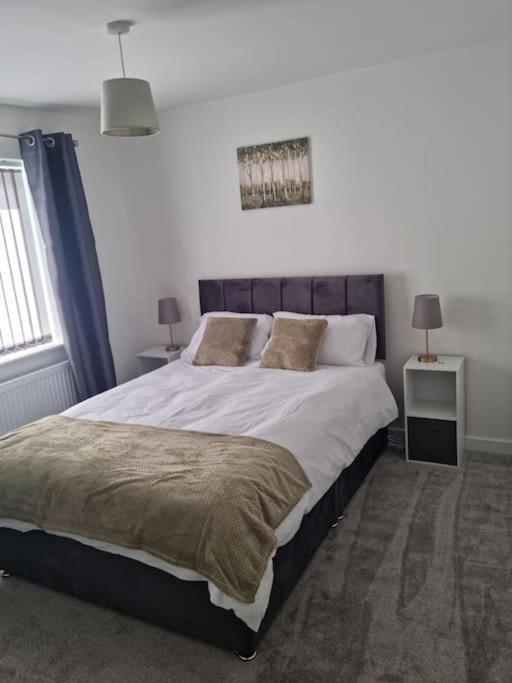 5 Bedroom House - Cheshire Oaks Елсмір-Порт Екстер'єр фото